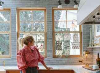 Choosing Patterned Fabric for Farmhouse Kitchen Cafe Curtains – Emily Henderson choosing-patterned-fabric-for-farmhouse-kitchen-cafe-curtains-emily-henderson