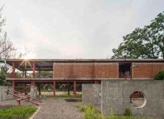Revitalising Mexican Riverfront with Red-Painted Steel Structures revitalising-mexican-riverfront-with-red-painted-steel-structures