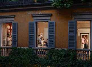 Peek into City Dwellers’ Private Lives: Intimate Window Interviews peek-into-city-dwellers-private-lives-ntimate-window-nterviews