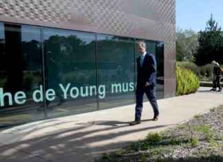 Civil Liberties Union Sues NEA, SF Museums Layoffs: Morning Links civil-liberties-union-sues-nea-sf-museums-layoffs-morning-links