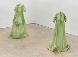 Haunting Fiberglass Gowns by Artist: A Unique Artistic Creation haunting-fiberglass-gowns-by-artist-a-unique-artistic-creation