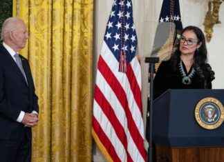 NEH Chair Resigns Under Trump Administration Pressure neh-chair-resigns-under-trump-administration-pressure