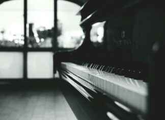 Art Deco Lana Del Rey Lyrics: Decode The Hidden Meanings Art Deco Lana Del Rey Lyrics: Decode The Hidden Meanings