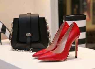 Decorating Above Kitchen Cabinets: Clever Stylish Ideas Decorating Above Kitchen Cabinets: Clever Stylish Ideas