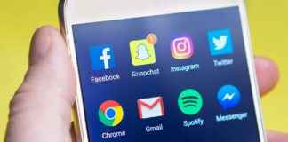 Old Timey Small Wooden Boat Flat Art: Nautical Decor Ideas Old Timey Small Wooden Boat Flat Art: Nautical Decor Ideas