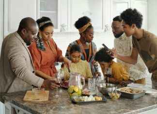 Pottery Barn Christmas Decorations: Elegant Holiday Finds Pottery Barn Christmas Decorations: Elegant Holiday Finds