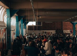 Art Shows Near Me This Weekend: Discover Unique Local Talent