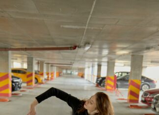 Performing Arts Garage – Lot #201: Discover Unique Creative Spaces