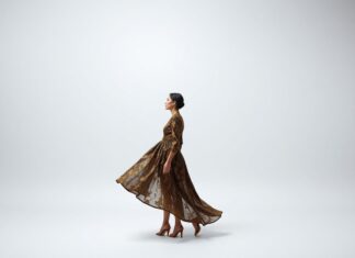 The Intersection of Art and Fashion: A Visual Symphony The Intersection of Art and Fashion: A Visual Symphony